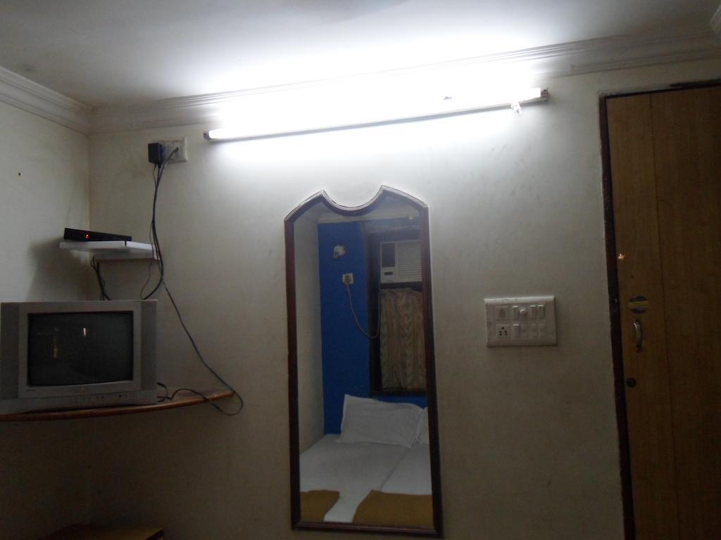 Hotel Happyland Mumbai Luaran gambar