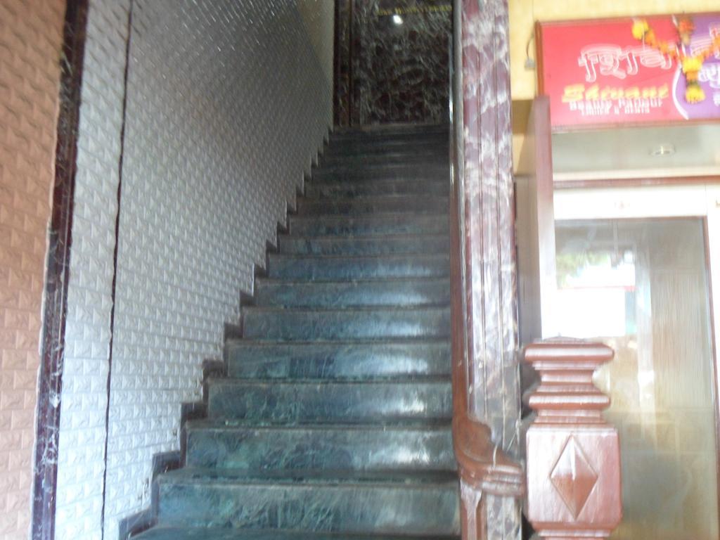 Hotel Happyland Mumbai Luaran gambar