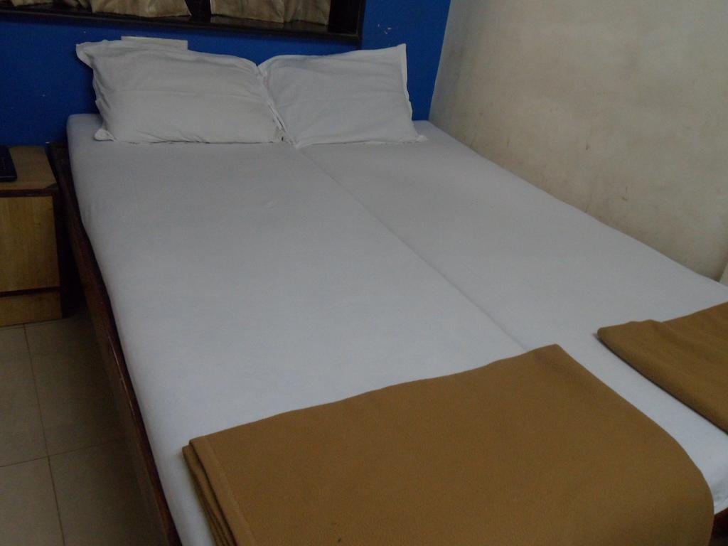 Hotel Happyland Mumbai Bilik gambar