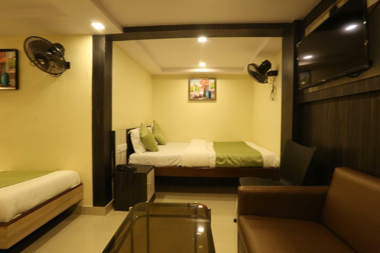 Hotel Happyland Mumbai Luaran gambar